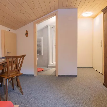 Lehmann's Хостел *