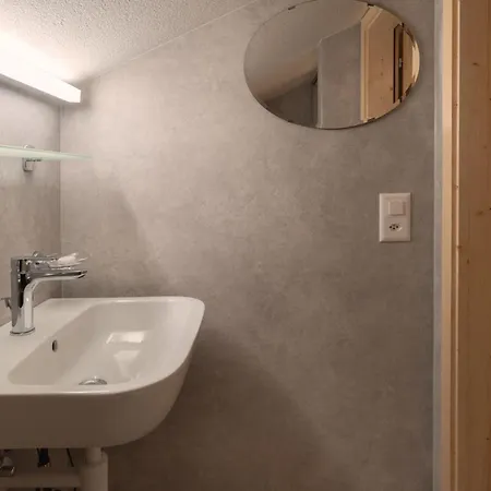 호스텔 레만스 헤르베르게 *